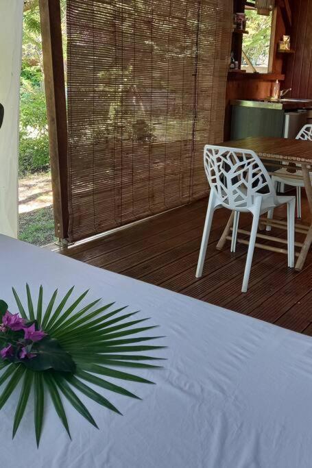Bungalow Atypique Ti Bambou A 500M De La Plage 상트 안느 외부 사진
